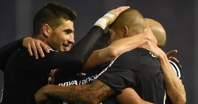 River le dio una lecci&oacute;n a Instituto y pas&oacute; a octavos