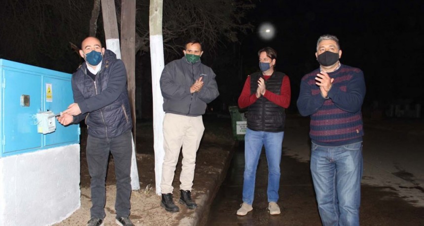 Con una nueva obra inaugurada por el intendente el municipio super&oacute; las 500 luminarias led instaladas este a&ntilde;o