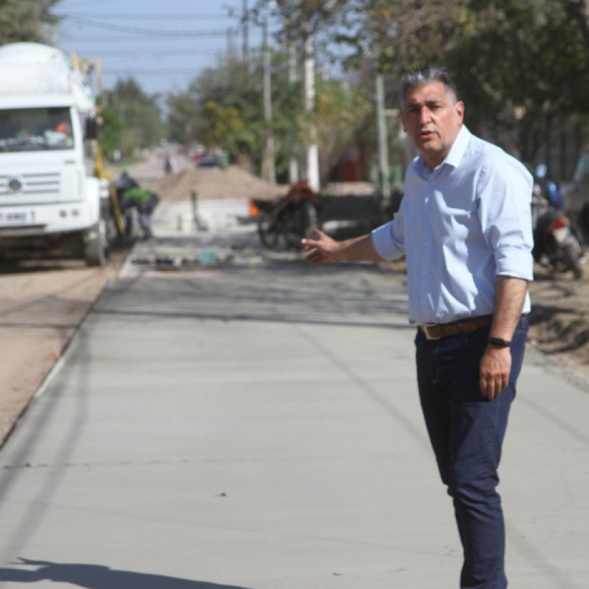 El municipio continúa ejecutando obras de pavimentación en La Banda 