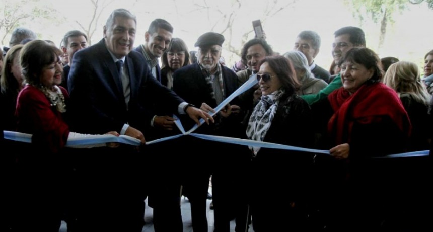 Nediani inauguró la “1ª Feria del Libro Municipal en La Banda: Un hito cultural para la Ciudad”