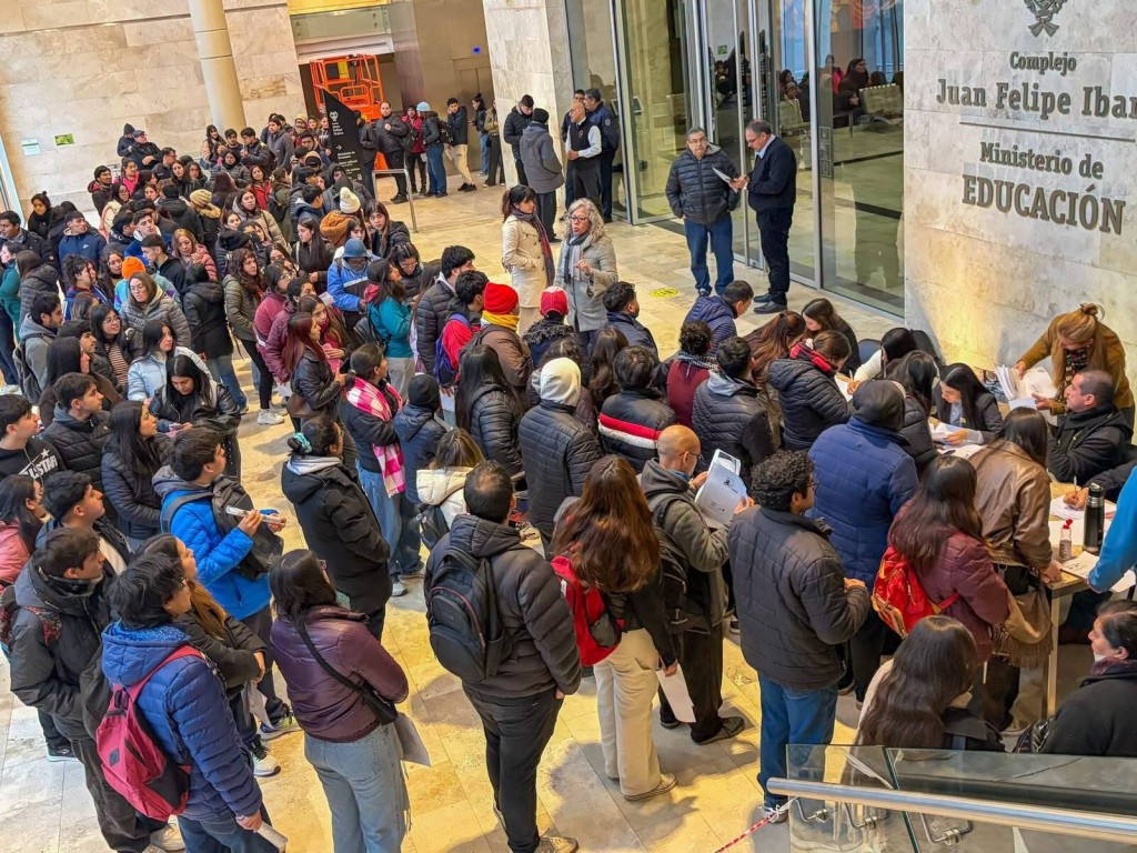 M&aacute;s de 4200 j&oacute;venes ya cursan una nuera etapa de &ldquo;Santiago Crece con Vos&rdquo;