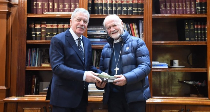 El gobernador El&iacute;as Su&aacute;rez recibi&oacute; al cardenal Vicente Bokalic y dialog&oacute; sobre acciones de compromiso social, educaci&oacute;n y prevenci&oacute;n de adicciones