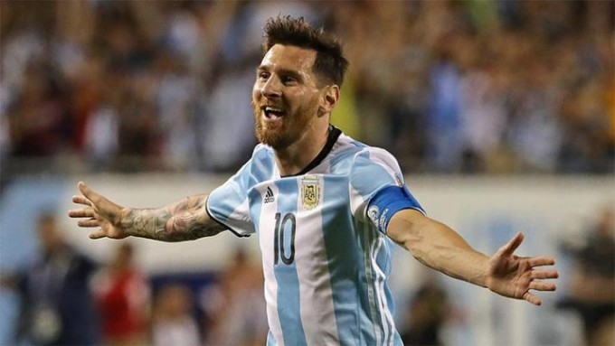 En el debut de Bauza, Argentina buscará subirse a la cima ante Uruguay
