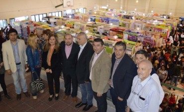 El intendente Mirolo encabez&oacute; la apertura de la Feria de Ciencia y Tecnolog&iacute;a   