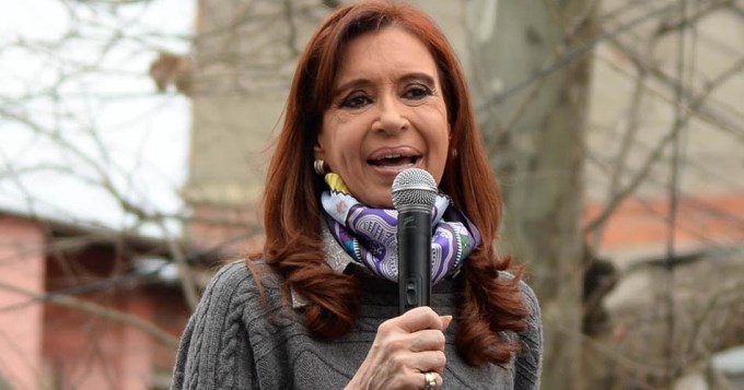 Citan a Cristina a indagatoria e inhiben sus bienes