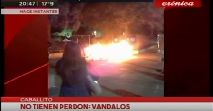 Salvajes quisieron quemar vivo a indigente