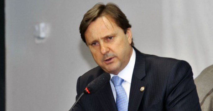 Senador que vot&oacute; contra Dilma confes&oacute; que ella "no cometi&oacute; delitos"