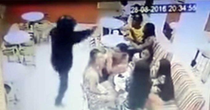 Sicario fusil&oacute; a narco en helader&iacute;a llena de clientes