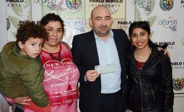 El municipio entreg&oacute; ayudas econ&oacute;micas a vecinos para tratamientos m&eacute;dicos