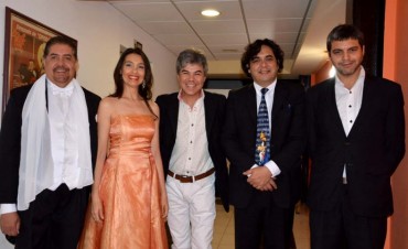 El Renzi deleit&oacute; con una noche de concierto l&iacute;rico y  una &ldquo;Velada Cl&aacute;sica&rdquo;