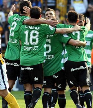 Banfield se hizo "Gigante" en Arroyito ante Central
