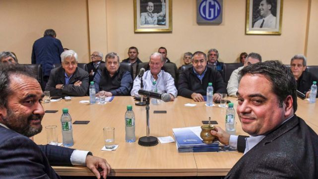 Blanqueo y obras sociales, en cumbre Triaca - CGT