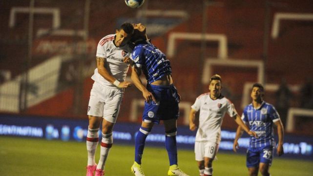 El Tomba sorprendi&oacute; en la &uacute;ltima y sac&oacute; a Newells de la Copa