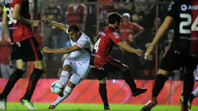 Hurac&aacute;n venci&oacute; a Col&oacute;n y vol&oacute; a 8vos de Copa Argentina