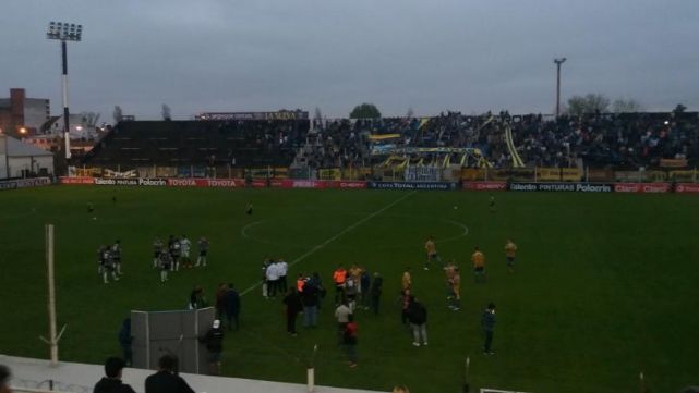 Papel&oacute;n en Copa Argentina: Atlanta-Pac&iacute;fico suspendido por 2 cortes de luz