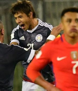 Paraguay gole&oacute; a Chile en Santiago 