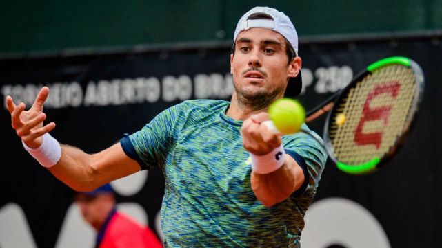 Tras el fracaso en la Davis, Pella avanza en San Petersburgo