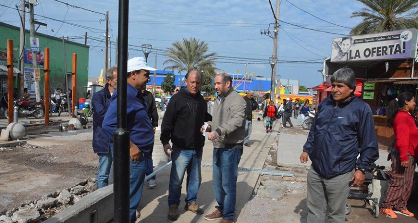 Avanza la obra de la semipeatonalizaci&oacute;n de la calle Pellegrini   