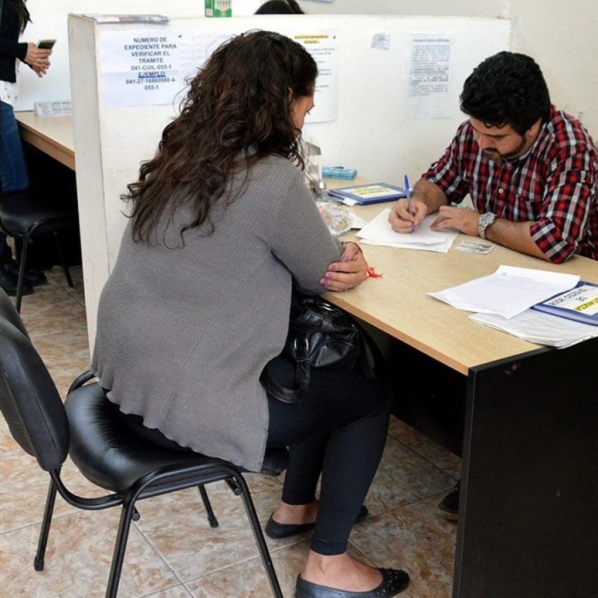 Convocan a beneficiarios de los programas J&oacute;venes, Seguro de capacitaci&oacute;n y empleo para entrevistas laborales
