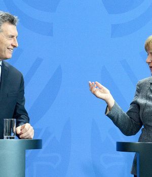 Macri recibi&oacute; el apoyo de Merkel por el acuerdo con el FMI