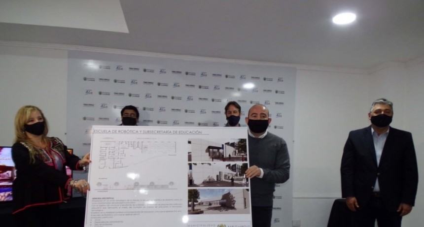 Mirolo anunci&oacute; la innovadora construcci&oacute;n de la Escuela de Rob&oacute;tica en el tradicional Vered&oacute;n 