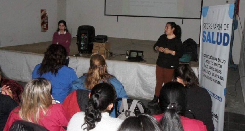 CAPACITACIÓN EN ADICCIONES PARA EL PERSONAL DE LOS CENTROS DE ATENCIÓN MÉDICA Y PREVENCIÓN EN SALUD