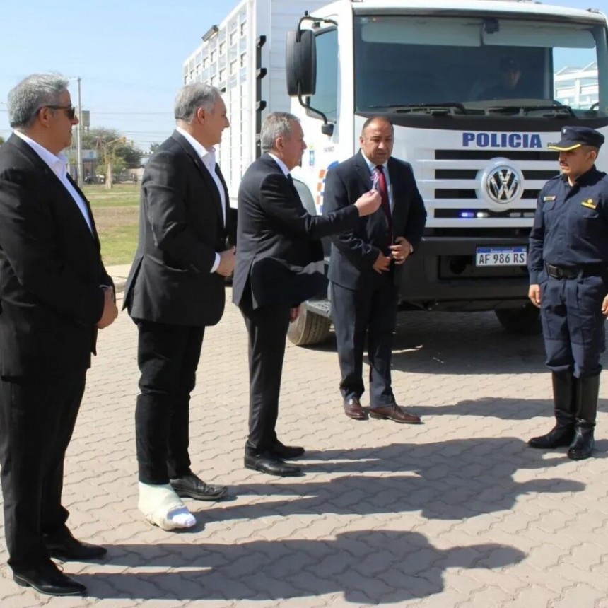 El gobierno entregó unidades a la Policía destinadas a la prevención y operativos en rutas