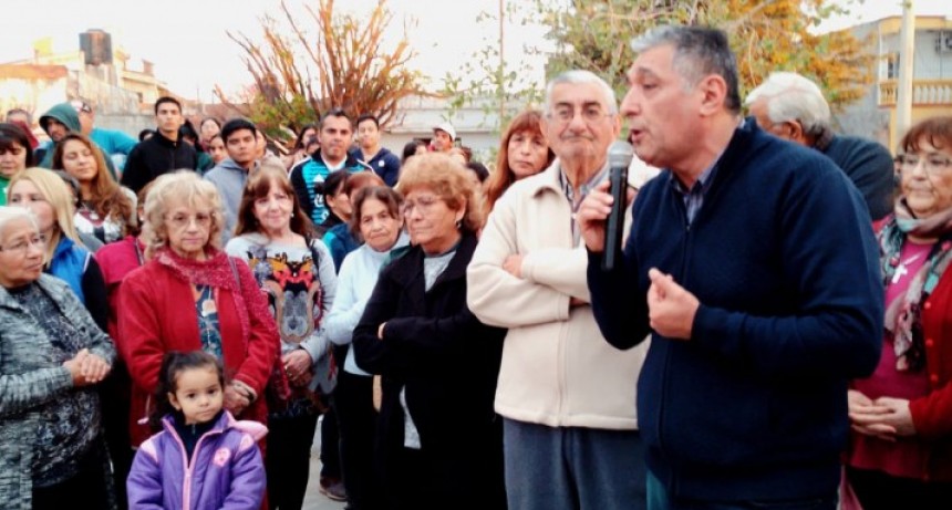 Nediani habilitó una nueva obra de pavimentación en el barrio Bajo de Vértiz
