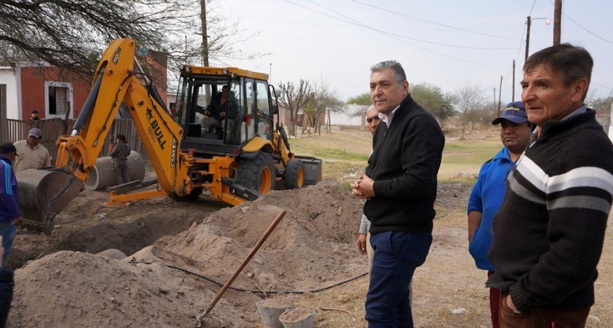 Nediani visitó el inicio de importante obra de desagüe pluvial en el B° 9 de Julio