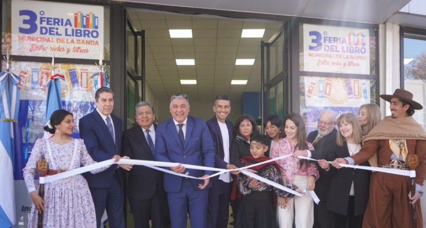  El intendente Nediani inauguró la “3ª Edición de la Feria del Libro Municipal”