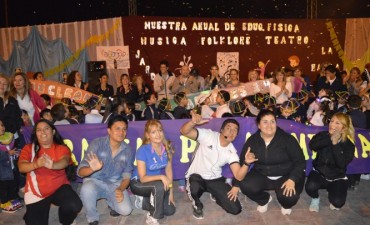 Se desarroll&oacute; con &eacute;xito la Muestra Anual de Educaci&oacute;n F&iacute;sica de los Jardines Municipales