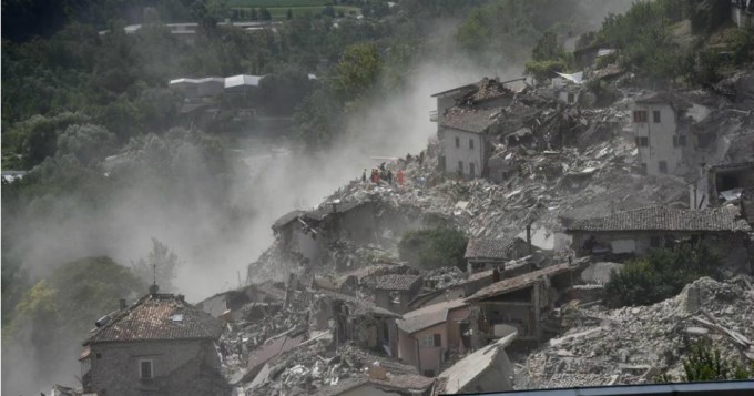 Fuertes temblores en el centro de Italia