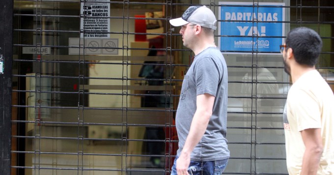 Hoy, sin bancos por paros en todo el pa&iacute;s