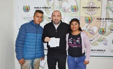 El municipio asisti&oacute; familias de escasos recursos