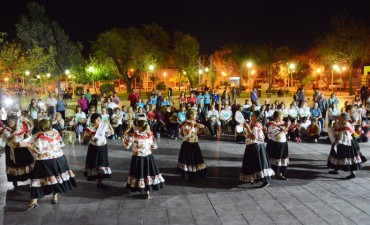  La Plaza Belgrano fue escenario de una gran fiesta por el D&iacute;a del Adulto Mayor   