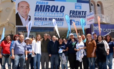 Mirolo llev&oacute; las propuestas del FR 1Pa&iacute;s al centro santiague&ntilde;o