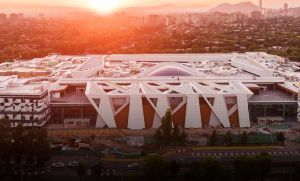 Fue a pagar el estacionamiento y encontr&oacute; escena porno en el cajero