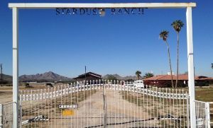 Venden "rancho alien" donde mataron a 18 extraterrestres