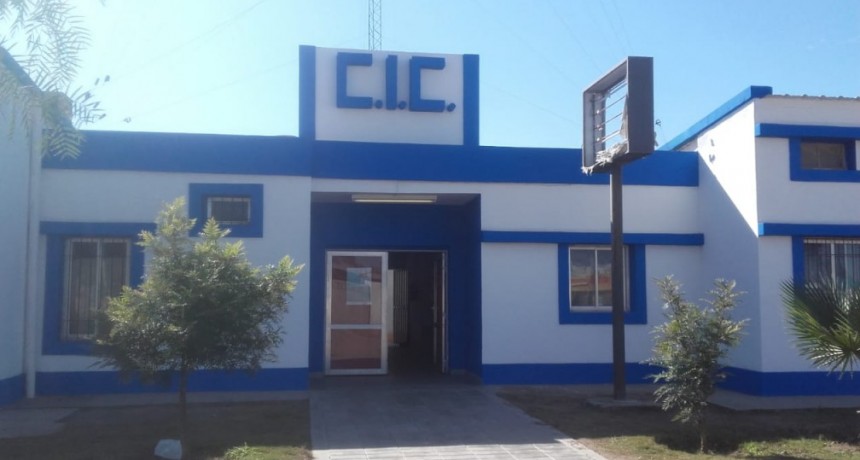 El Centro Integral Comunitario San Carlos organiza una fiesta para las mam&aacute;s