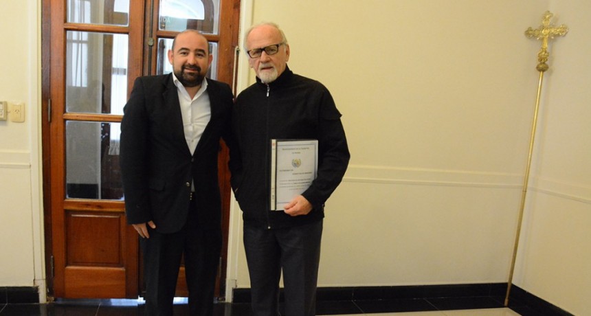 Iglesia y municipio ratifican su compromiso de cooperaci&oacute;n en la entrega definitiva de un terreno en el barrio Sarmiento