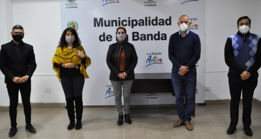 LA MUNICIPALIDAD Y LA UCSE FIRMARON CONVENIO DE PASANT&Iacute;AS PARA ESTUDIANTES DE PSICOLOG&Iacute;A