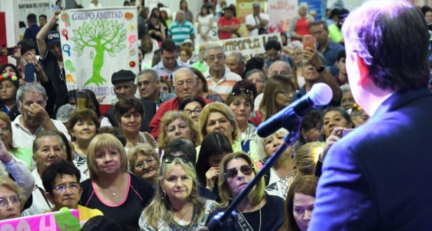 El gobernador participó de la Jornada “Entrelazando Generaciones” en el Nodo Tecnológico