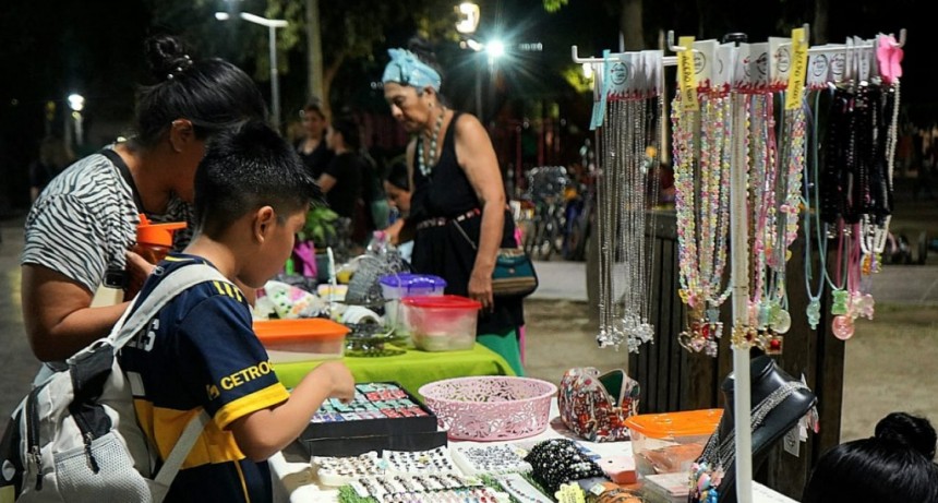  Se realizó con éxito la feria de emprendedores 