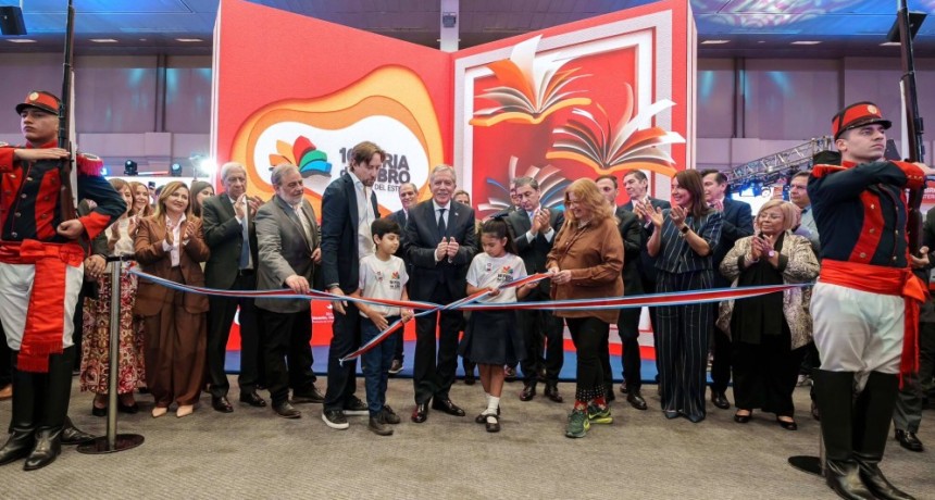 El Gobernador inaugur&oacute; 16&ordf; Feria Internacional del Libro bajo el lema &ldquo;Santiago lee con vos&rdquo;