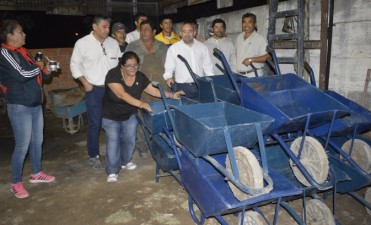 Fruct&iacute;fera reuni&oacute;n del intendente con vecinos y brigadistas del B&ordm; Central Argentino
