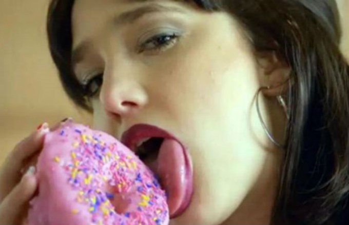 &Aacute;ngela Torres se mostr&oacute; muy hot en un video de "Miranda"