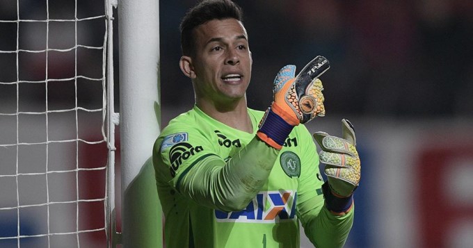 Danilo, arquero h&eacute;roe del pase a la final, muri&oacute; camino al hospital