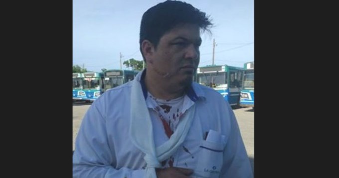 Le dieron un mazazo a colectivero y le tajearon la cara