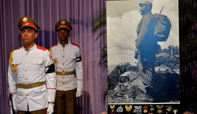 Tres d&iacute;as de duelo en San Luis por la muerte de Fidel Castro