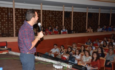 Enriquecedora experiencia de docentes en una capacitaci&oacute;n sobre educaci&oacute;n emocional